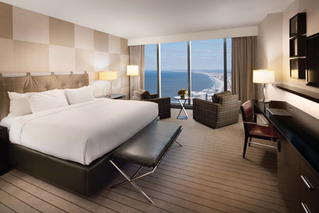 contemporary king room