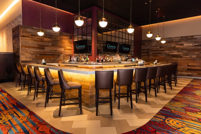 avila lounge